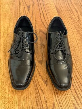 Classic Men's Vance Black Patent Lace-Up Dress Shoes 7